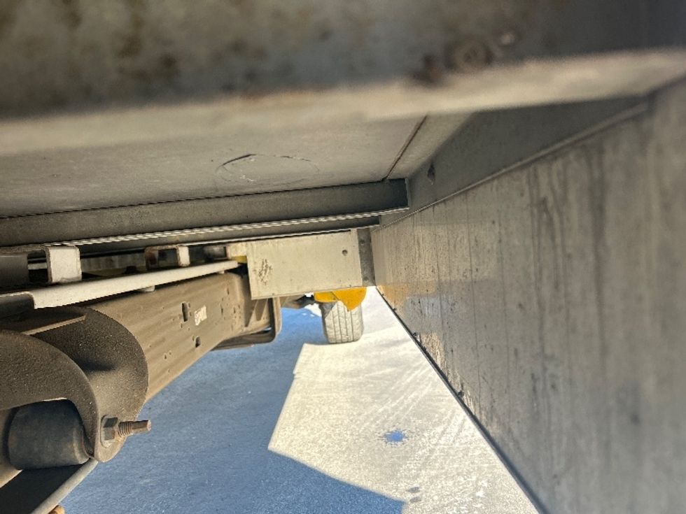 Light Duty Box Truck-Light and Medium Duty Trucks-GMC-2021-Savana G33503-Torrance-CA-100,120\n\t\tmiles-$ 27,500 - Image 14