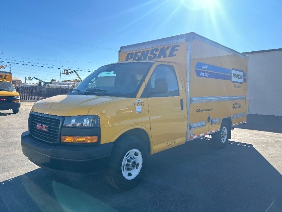 Light Duty Box Truck-Light and Medium Duty Trucks-GMC-2021-Savana G33503-Torrance-CA-100,120\n\t\tmiles-$ 27,500 - Image 3