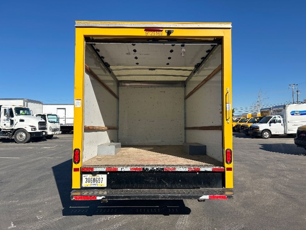 Light Duty Box Truck-Light and Medium Duty Trucks-GMC-2021-Savana G33503-Torrance-CA-101,120\n\t\tmiles-$ 22,000 - Image 8