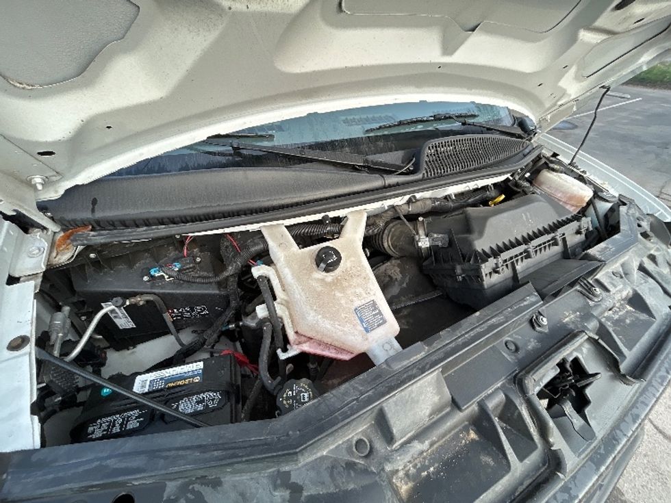 Light Duty Box Truck-Light and Medium Duty Trucks-GMC-2021-Savana G33503-Torrance-CA-101,663\n\t\tmiles-$ 30,000 - Image 23