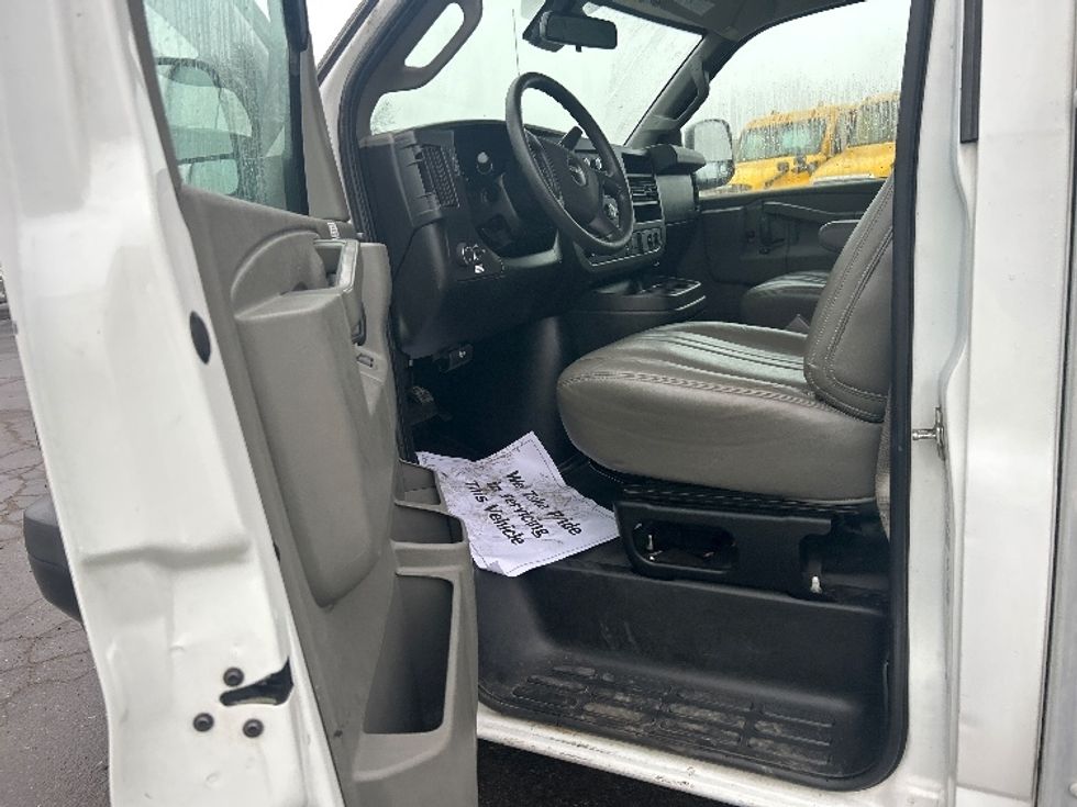 Light Duty Box Truck-Light and Medium Duty Trucks-GMC-2021-Savana G33503-Torrance-CA-103,004\n\t\tmiles-$ 29,750 - Image 16