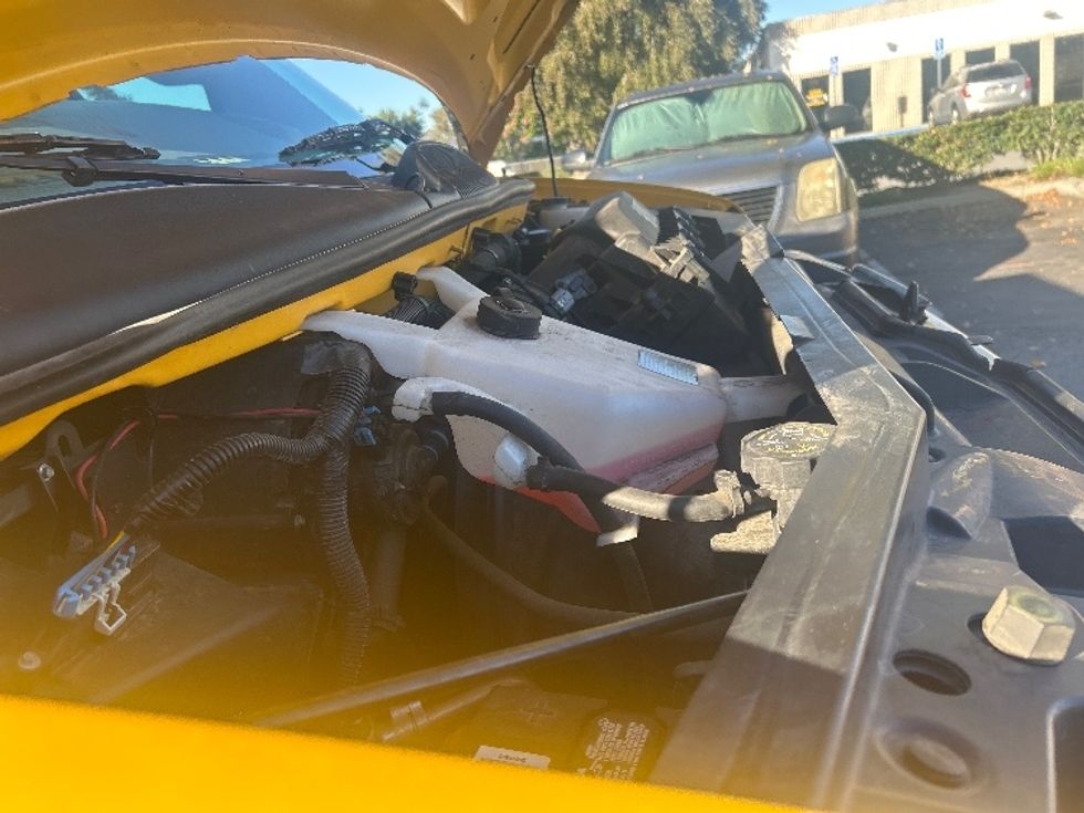 Light Duty Box Truck-Light and Medium Duty Trucks-GMC-2021-Savana G33503-Torrance-CA-105,578\n\t\tmiles-$ 27,000 - Image 23