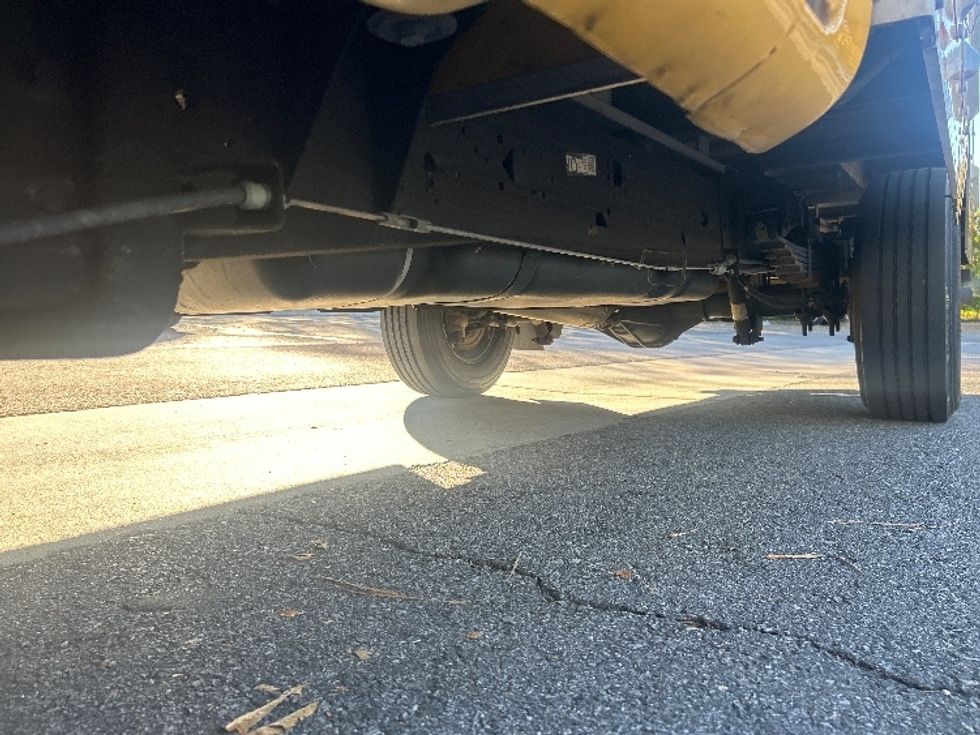 Light Duty Box Truck-Light and Medium Duty Trucks-GMC-2021-Savana G33503-Torrance-CA-105,578\n\t\tmiles-$ 27,000 - Image 5