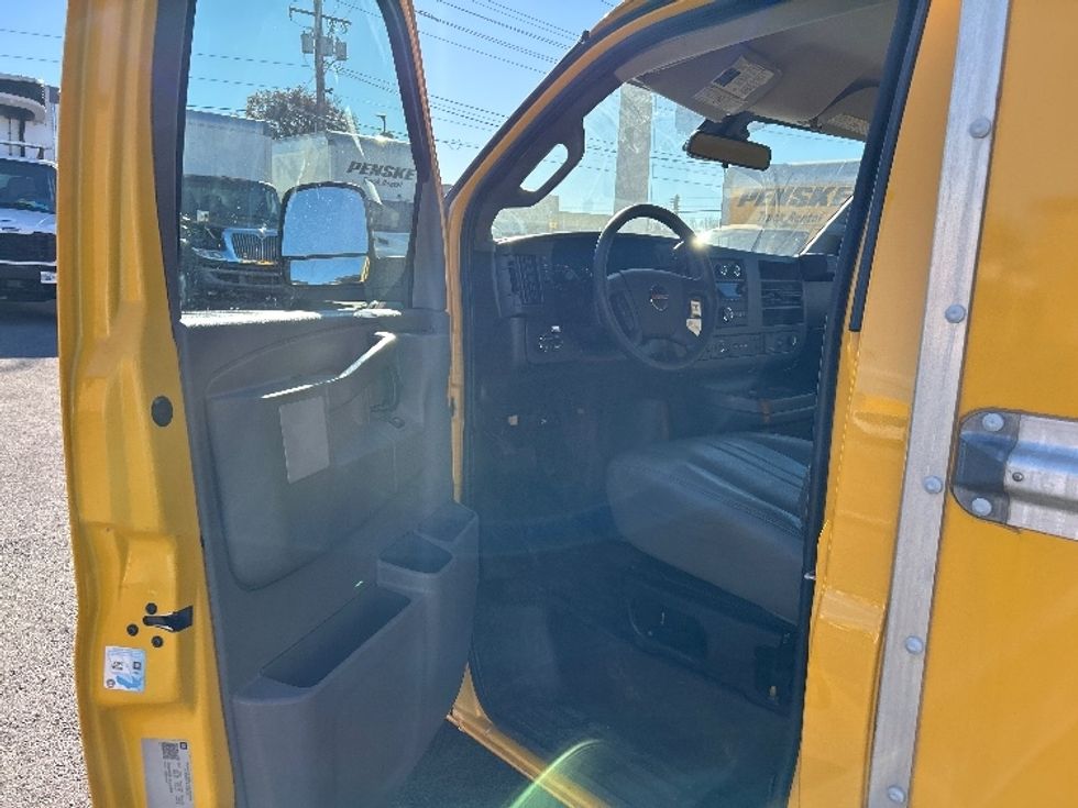 Light Duty Box Truck-Light and Medium Duty Trucks-GMC-2021-Savana G33503-Torrance-CA-106,207\n\t\tmiles-$ 26,750 - Image 15