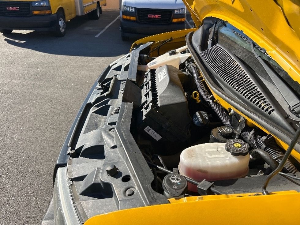 Light Duty Box Truck-Light and Medium Duty Trucks-GMC-2021-Savana G33503-Torrance-CA-106,207\n\t\tmiles-$ 26,750 - Image 22