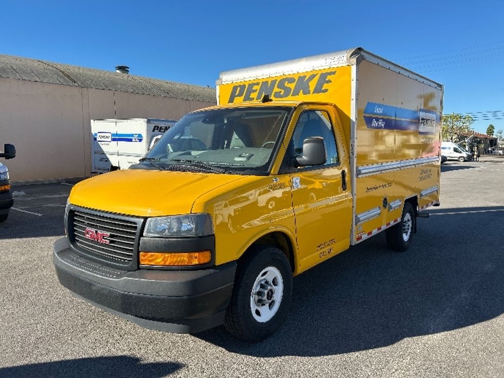 Light Duty Box Truck-Light and Medium Duty Trucks-GMC-2021-Savana G33503-Torrance-CA-106,207\n\t\tmiles-$ 26,750 - Image 3