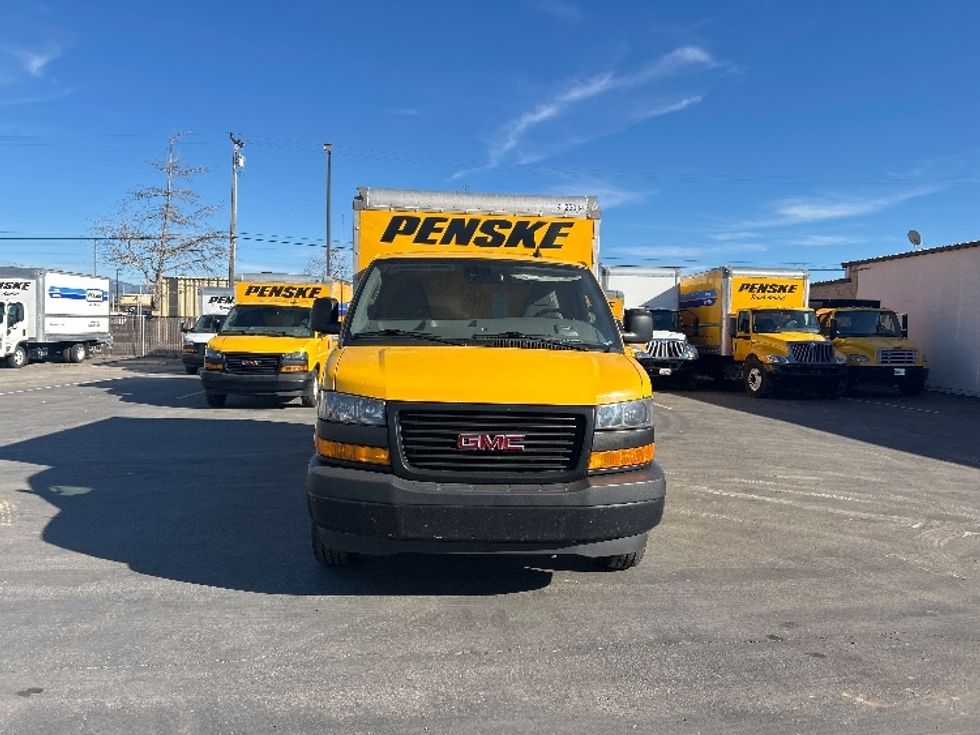 Light Duty Box Truck-Light and Medium Duty Trucks-GMC-2021-Savana G33503-Torrance-CA-109,125\n\t\tmiles-$ 26,500 - Image 2