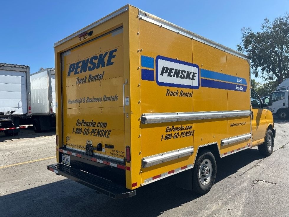 Light Duty Box Truck-Light and Medium Duty Trucks-GMC-2021-Savana G33503-Torrance-CA-110,440\n\t\tmiles-$ 25,500 - Image 12