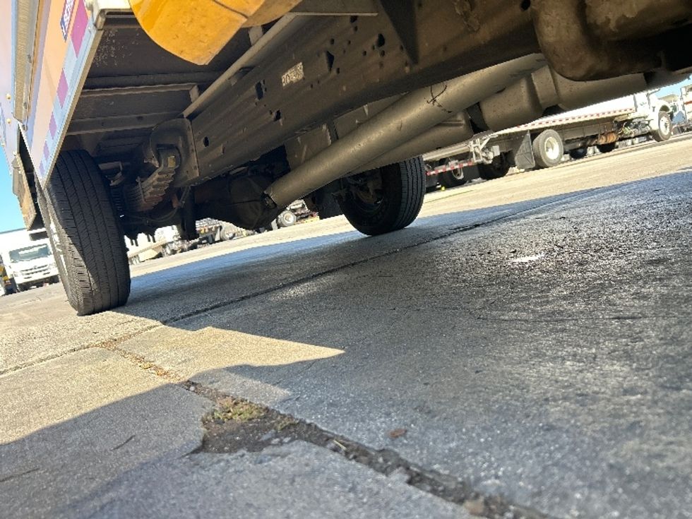 Light Duty Box Truck-Light and Medium Duty Trucks-GMC-2021-Savana G33503-Torrance-CA-110,440\n\t\tmiles-$ 25,500 - Image 13