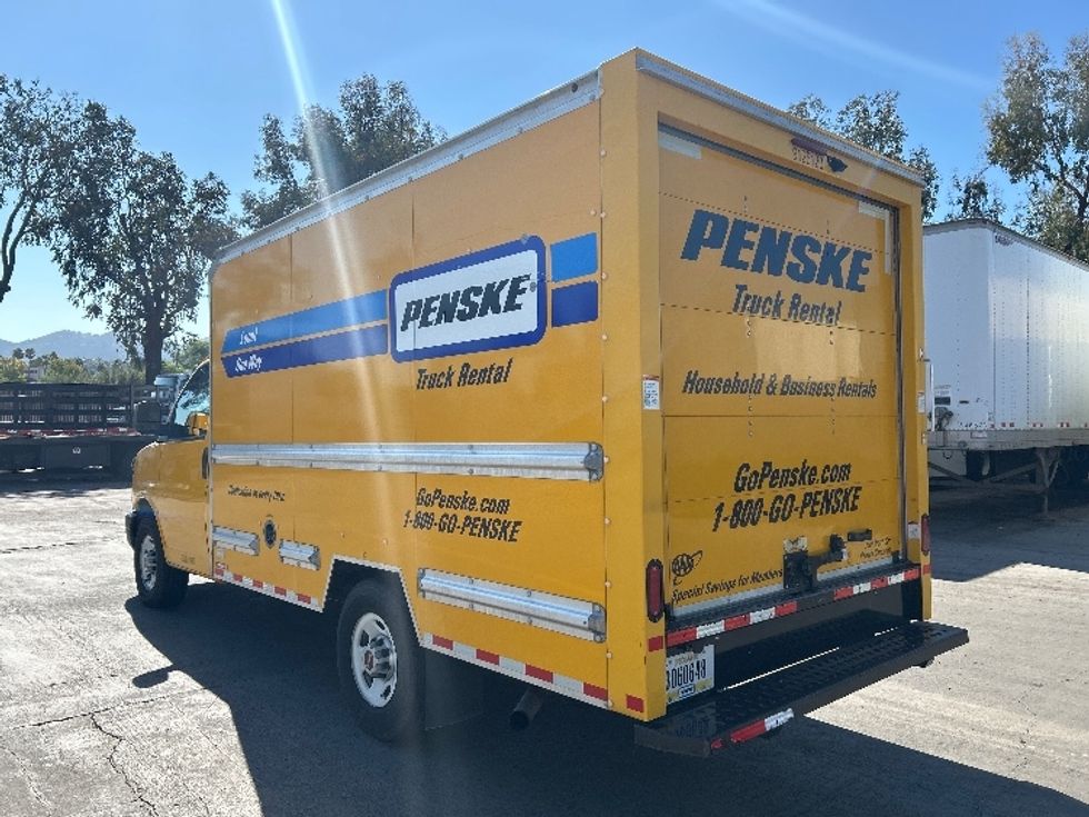 Light Duty Box Truck-Light and Medium Duty Trucks-GMC-2021-Savana G33503-Torrance-CA-110,440\n\t\tmiles-$ 25,500 - Image 6