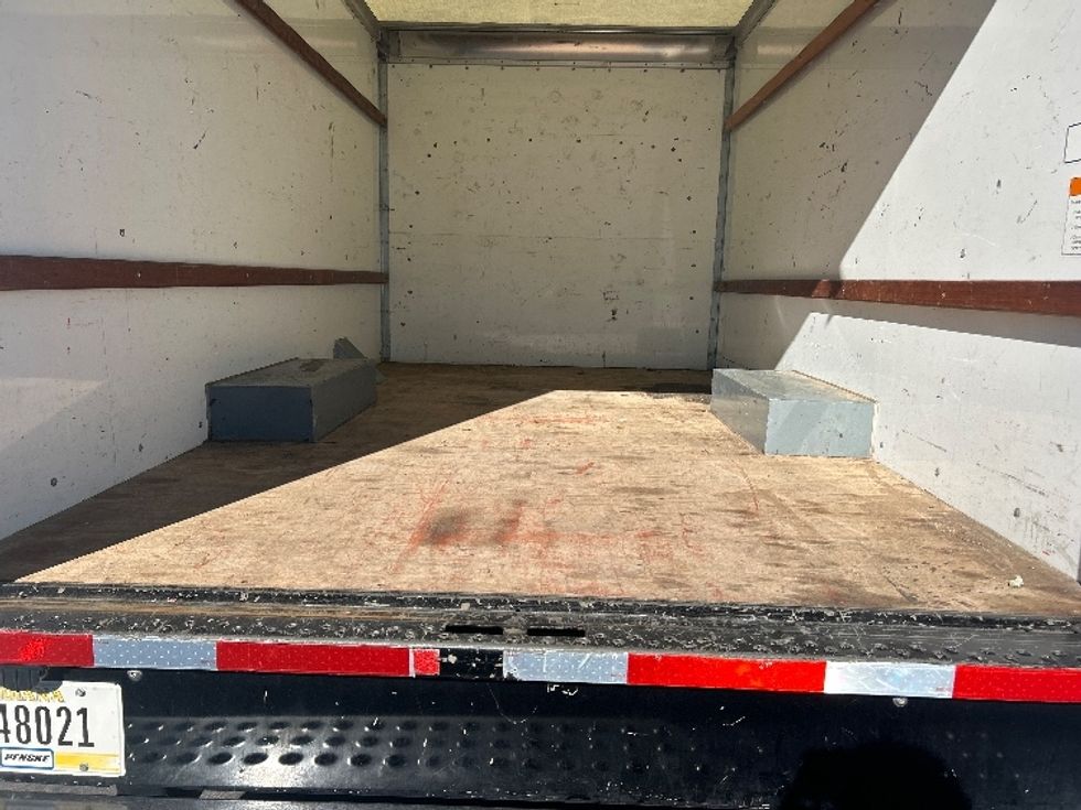 Light Duty Box Truck-Light and Medium Duty Trucks-GMC-2021-Savana G33503-Torrance-CA-114,100\n\t\tmiles-$ 28,500 - Image 10