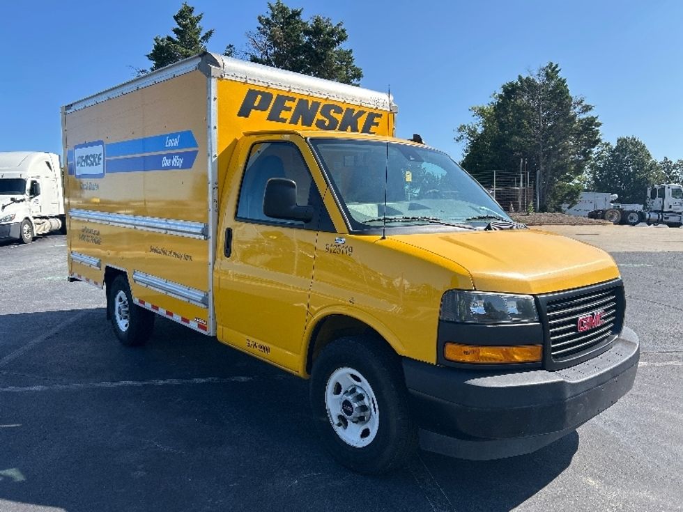 Light Duty Box Truck-Light and Medium Duty Trucks-GMC-2021-Savana G33503-Traverse City-MI-101,779\n\t\tmiles-$ 26,000 - Image 1