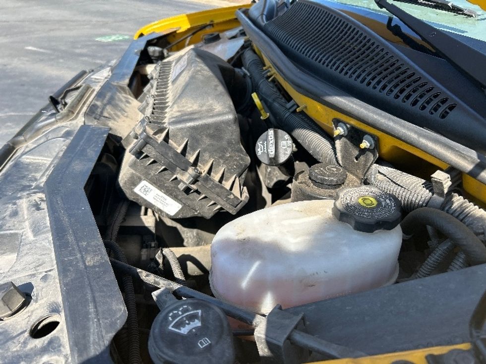 Light Duty Box Truck-Light and Medium Duty Trucks-GMC-2021-Savana G33503-Traverse City-MI-101,779\n\t\tmiles-$ 26,000 - Image 23