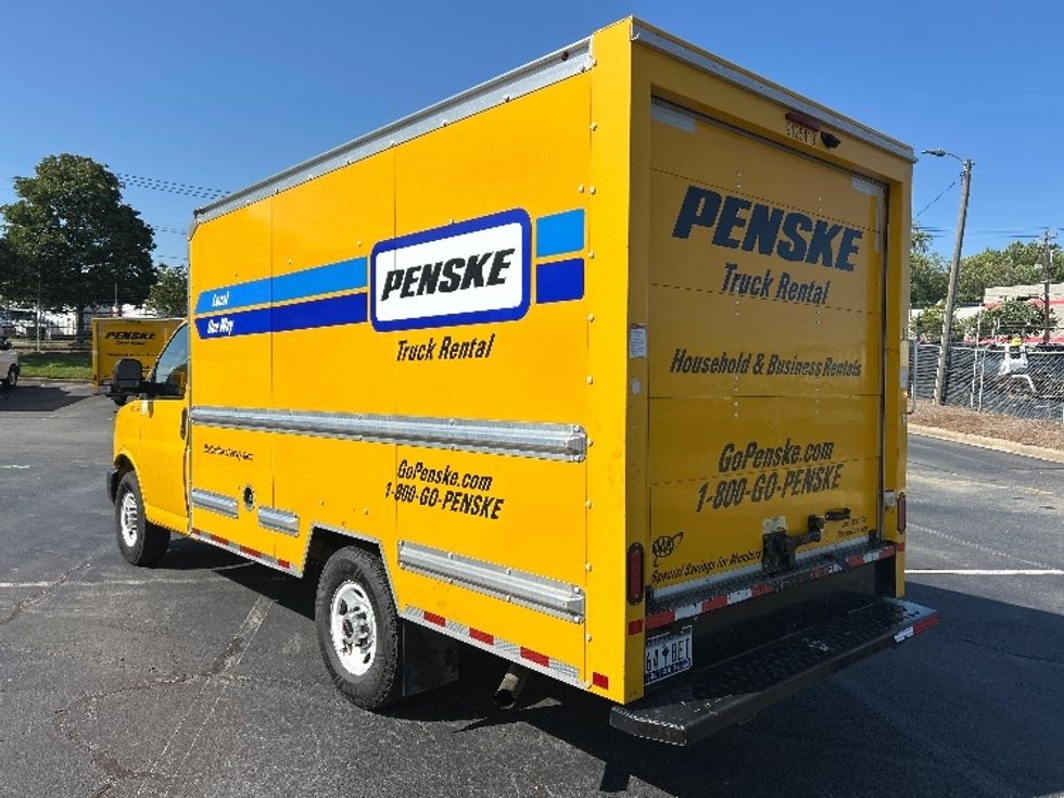 Light Duty Box Truck-Light and Medium Duty Trucks-GMC-2021-Savana G33503-Traverse City-MI-101,779\n\t\tmiles-$ 26,000 - Image 6