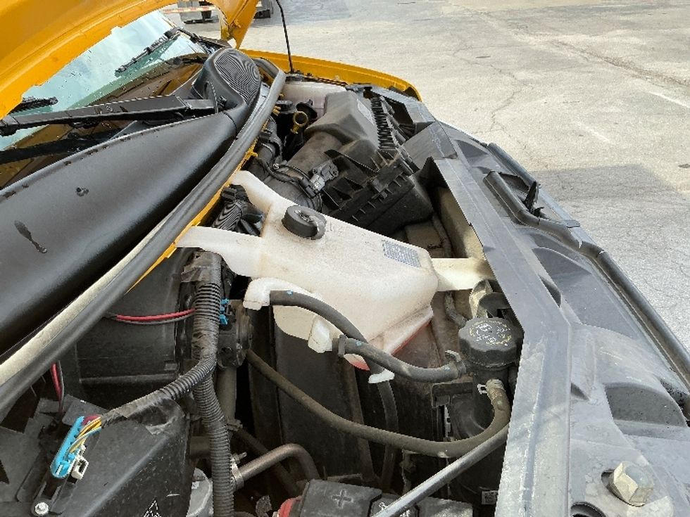 Light Duty Box Truck-Light and Medium Duty Trucks-GMC-2021-Savana G33503-Tulsa-OK-113,544\n\t\tmiles-$ 24,750 - Image 23