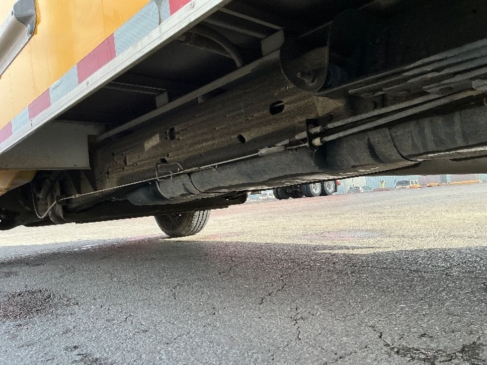 Light Duty Box Truck-Light and Medium Duty Trucks-GMC-2021-Savana G33503-Tulsa-OK-113,544\n\t\tmiles-$ 24,750 - Image 5