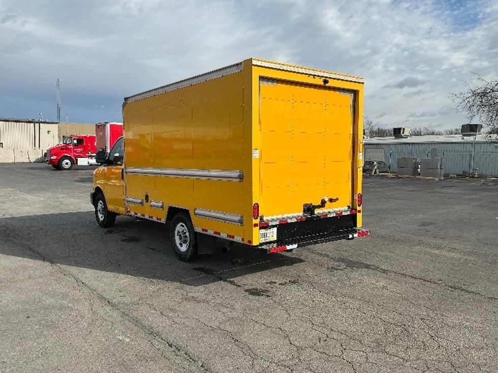 Light Duty Box Truck-Light and Medium Duty Trucks-GMC-2021-Savana G33503-Tulsa-OK-113,544\n\t\tmiles-$ 24,750 - Image 6