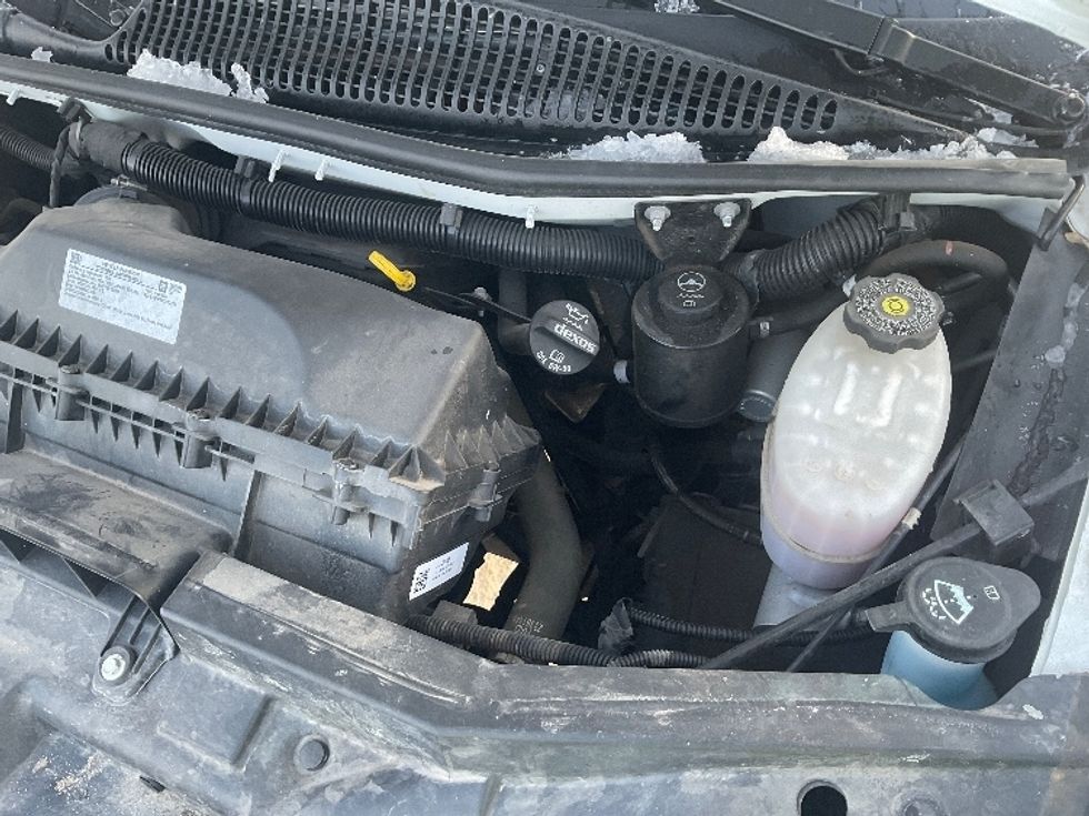 Light Duty Box Truck-Light and Medium Duty Trucks-GMC-2021-Savana G33503-Warren-MI-113,793\n\t\tmiles-$ 27,000 - Image 24