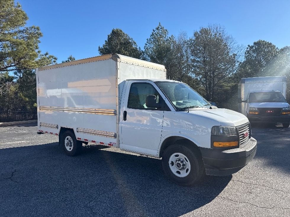 Light Duty Box Truck-Light and Medium Duty Trucks-GMC-2021-Savana G33503-West Columbia-SC-107,284\n\t\tmiles-$ 29,750 - Image 1