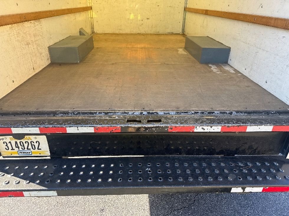 Light Duty Box Truck-Light and Medium Duty Trucks-GMC-2021-Savana G33503-West Columbia-SC-107,284\n\t\tmiles-$ 29,750 - Image 9