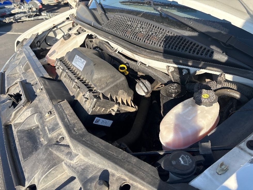 Light Duty Box Truck-Light and Medium Duty Trucks-GMC-2021-Savana G33503-West Sacramento-CA-102,853\n\t\tmiles-$ 29,750 - Image 23