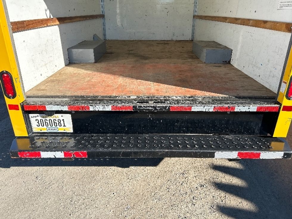 Light Duty Box Truck-Light and Medium Duty Trucks-GMC-2021-Savana G33503-West Sacramento-CA-105,780\n\t\tmiles-$ 27,000 - Image 9