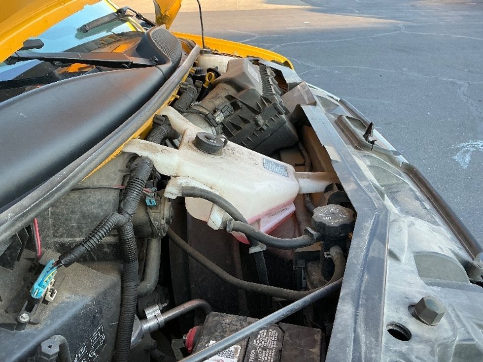 Light Duty Box Truck-Light and Medium Duty Trucks-GMC-2021-Savana G33503-West Sacramento-CA-113,006\n\t\tmiles-$ 26,000 - Image 23