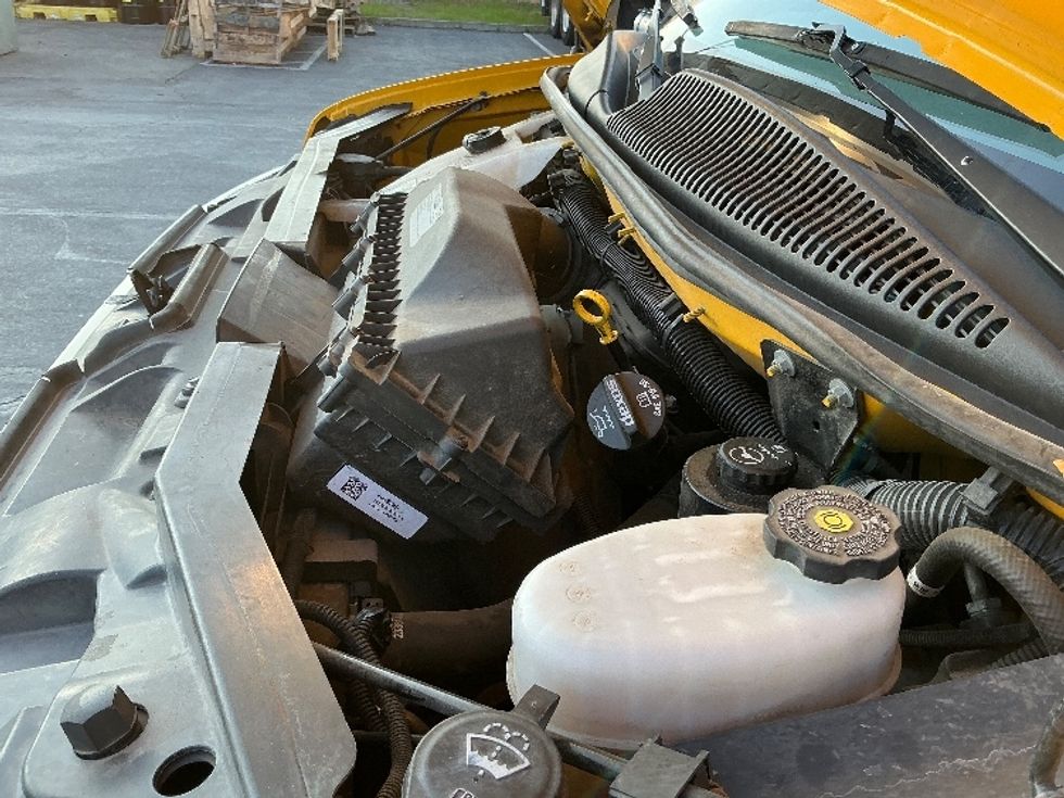 Light Duty Box Truck-Light and Medium Duty Trucks-GMC-2021-Savana G33503-West Sacramento-CA-113,006\n\t\tmiles-$ 26,000 - Image 24