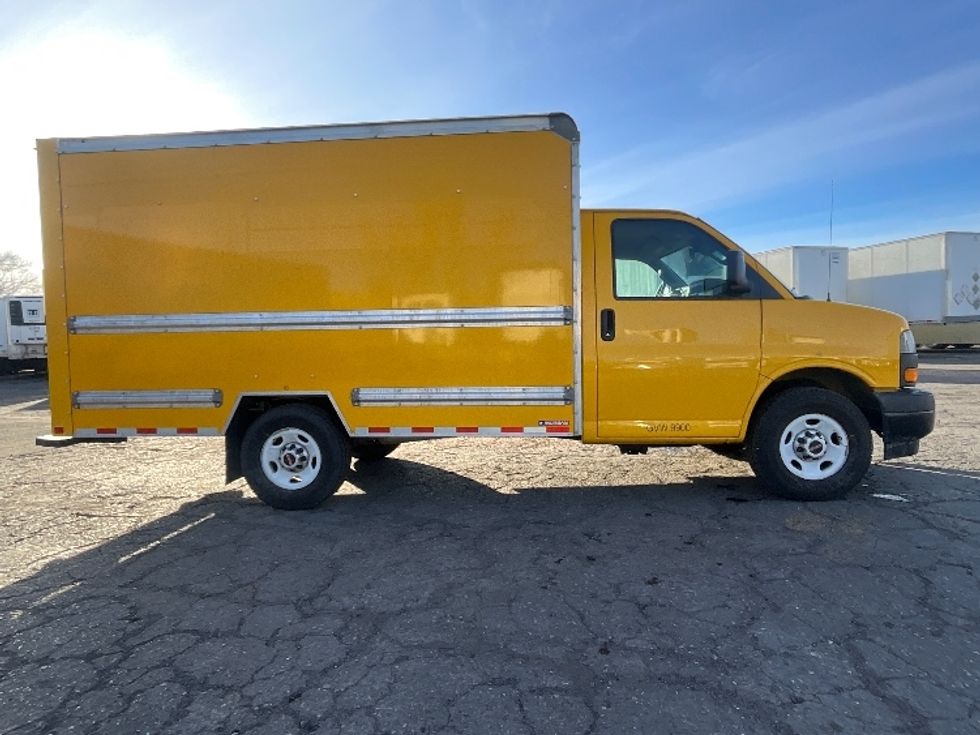Light Duty Box Truck-Light and Medium Duty Trucks-GMC-2021-Savana G33503-West Valley City-UT-101,289\n\t\tmiles-$ 27,750 - Image 15