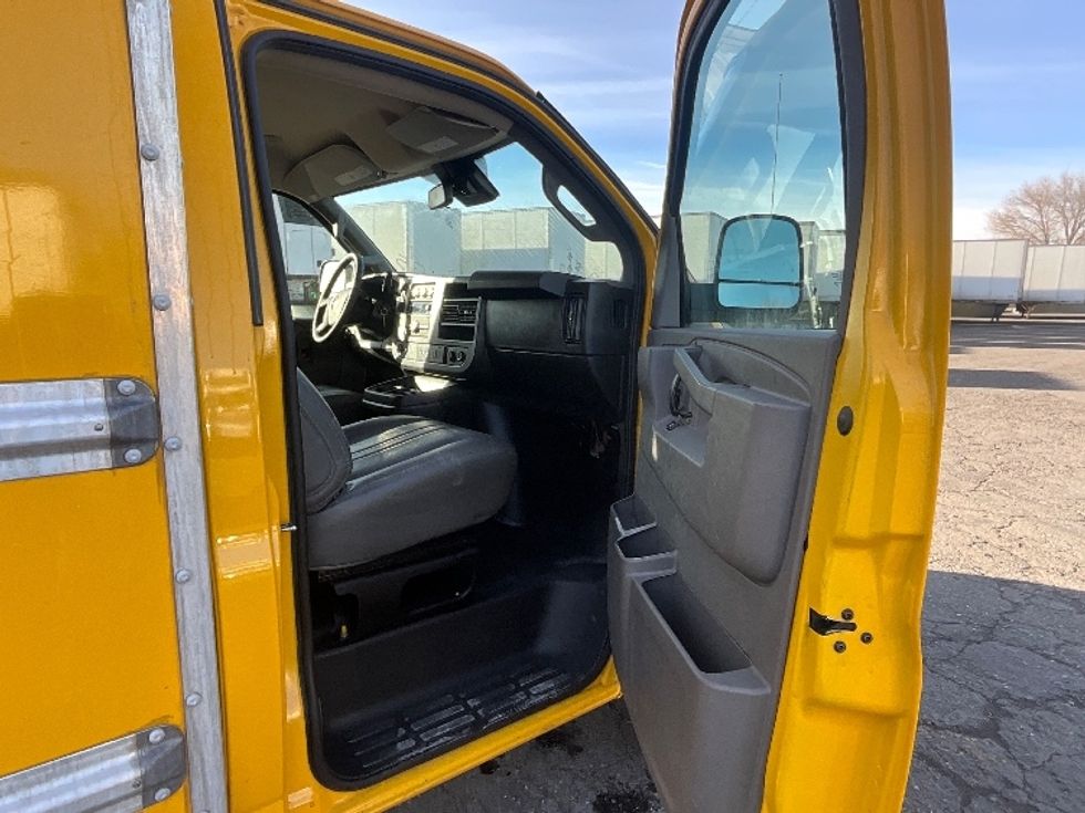 Light Duty Box Truck-Light and Medium Duty Trucks-GMC-2021-Savana G33503-West Valley City-UT-101,289\n\t\tmiles-$ 27,750 - Image 20