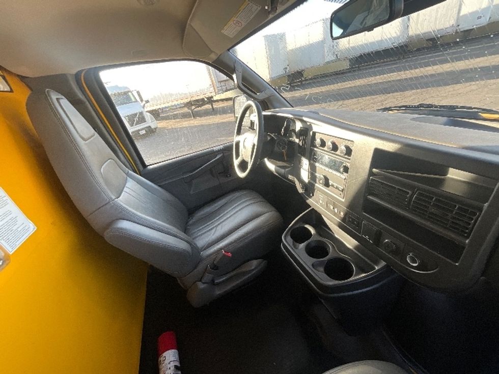 Light Duty Box Truck-Light and Medium Duty Trucks-GMC-2021-Savana G33503-West Valley City-UT-101,289\n\t\tmiles-$ 27,750 - Image 22