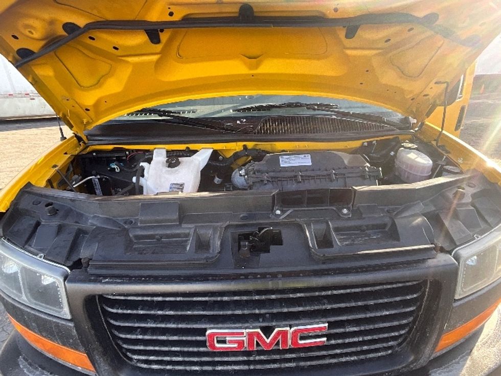 Light Duty Box Truck-Light and Medium Duty Trucks-GMC-2021-Savana G33503-West Valley City-UT-101,289\n\t\tmiles-$ 27,750 - Image 23