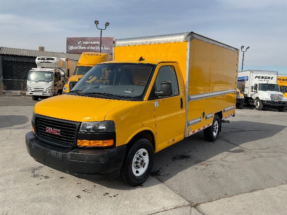 Light Duty Box Truck-Light and Medium Duty Trucks-GMC-2021-Savana G33503-West Valley City-UT-104,011\n\t\tmiles-$ 27,250 - Image 3