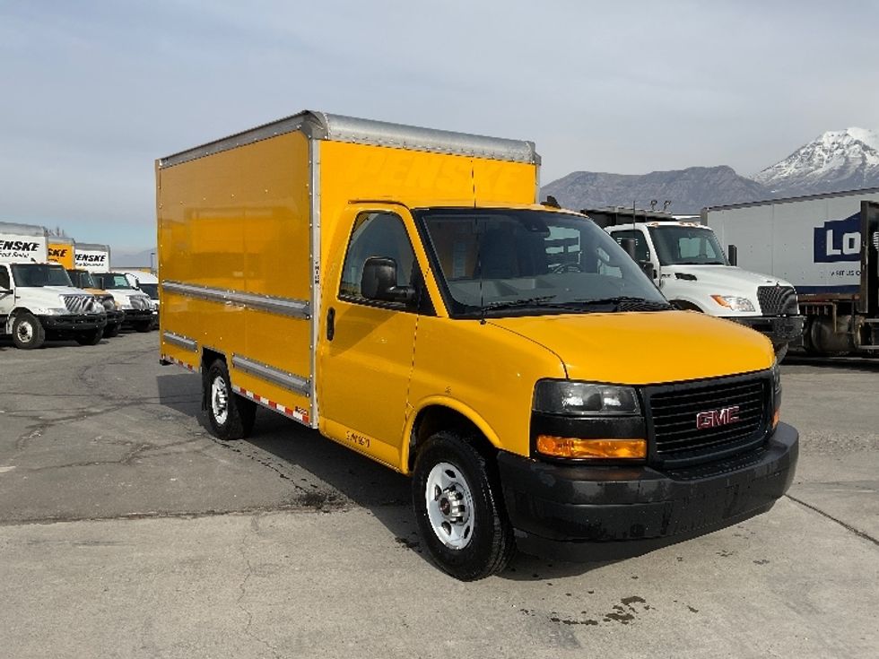 Light Duty Box Truck-Light and Medium Duty Trucks-GMC-2021-Savana G33503-West Valley City-UT-104,011\n\t\tmiles-$ 27,250 - Image 1