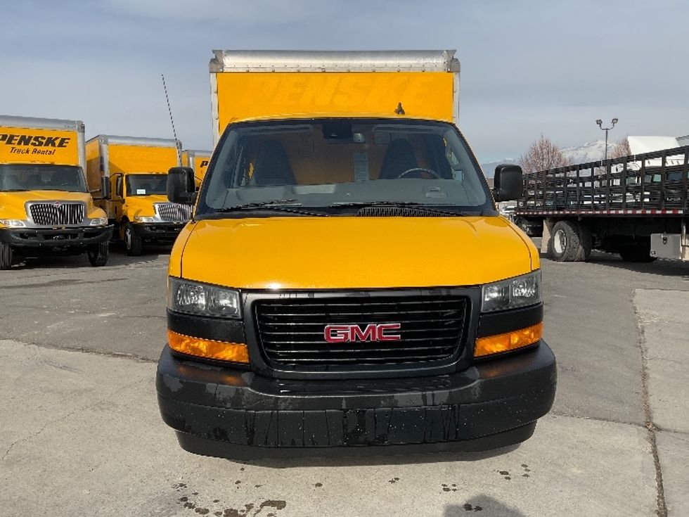 Light Duty Box Truck-Light and Medium Duty Trucks-GMC-2021-Savana G33503-West Valley City-UT-104,011\n\t\tmiles-$ 27,250 - Image 2