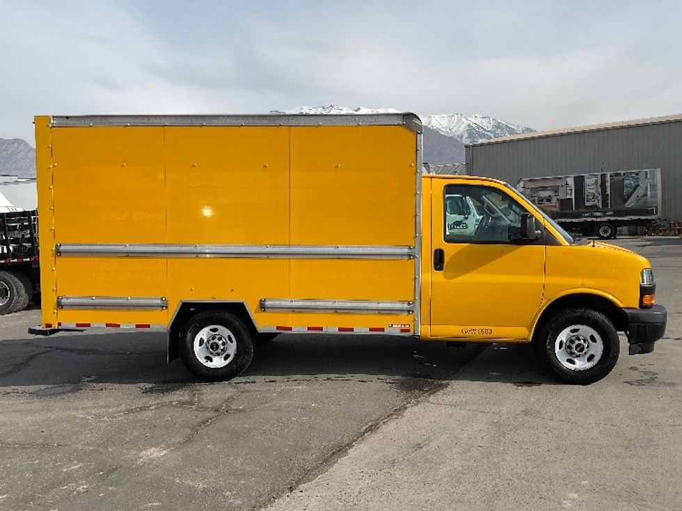 Light Duty Box Truck-Light and Medium Duty Trucks-GMC-2021-Savana G33503-West Valley City-UT-104,011\n\t\tmiles-$ 27,250 - Image 14