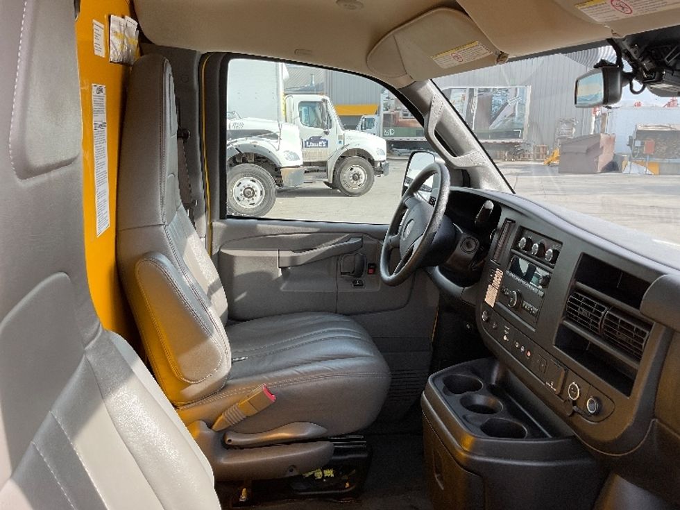 Light Duty Box Truck-Light and Medium Duty Trucks-GMC-2021-Savana G33503-West Valley City-UT-104,011\n\t\tmiles-$ 27,250 - Image 21