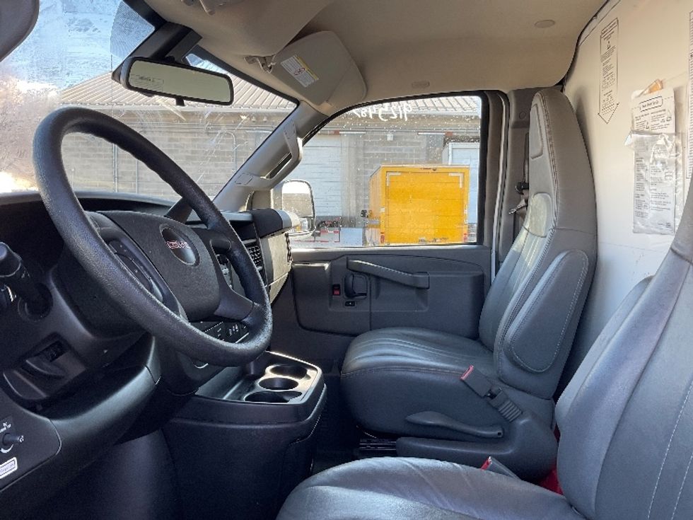 Light Duty Box Truck-Light and Medium Duty Trucks-GMC-2021-Savana G33503-West Valley City-UT-104,558\n\t\tmiles-$ 30,000 - Image 18