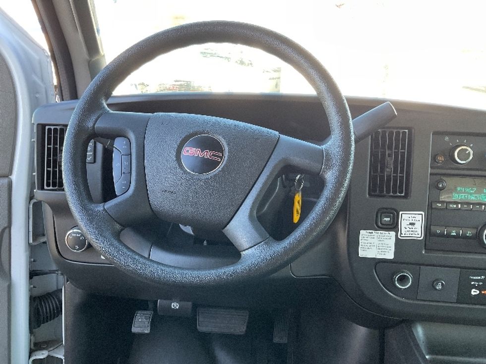 Light Duty Box Truck-Light and Medium Duty Trucks-GMC-2021-Savana G33503-West Valley City-UT-104,558\n\t\tmiles-$ 30,000 - Image 17