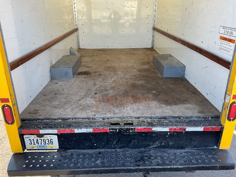 Light Duty Box Truck-Light and Medium Duty Trucks-GMC-2021-Savana G33503-West Valley City-UT-111,395\n\t\tmiles-$ 26,500 - Image 9