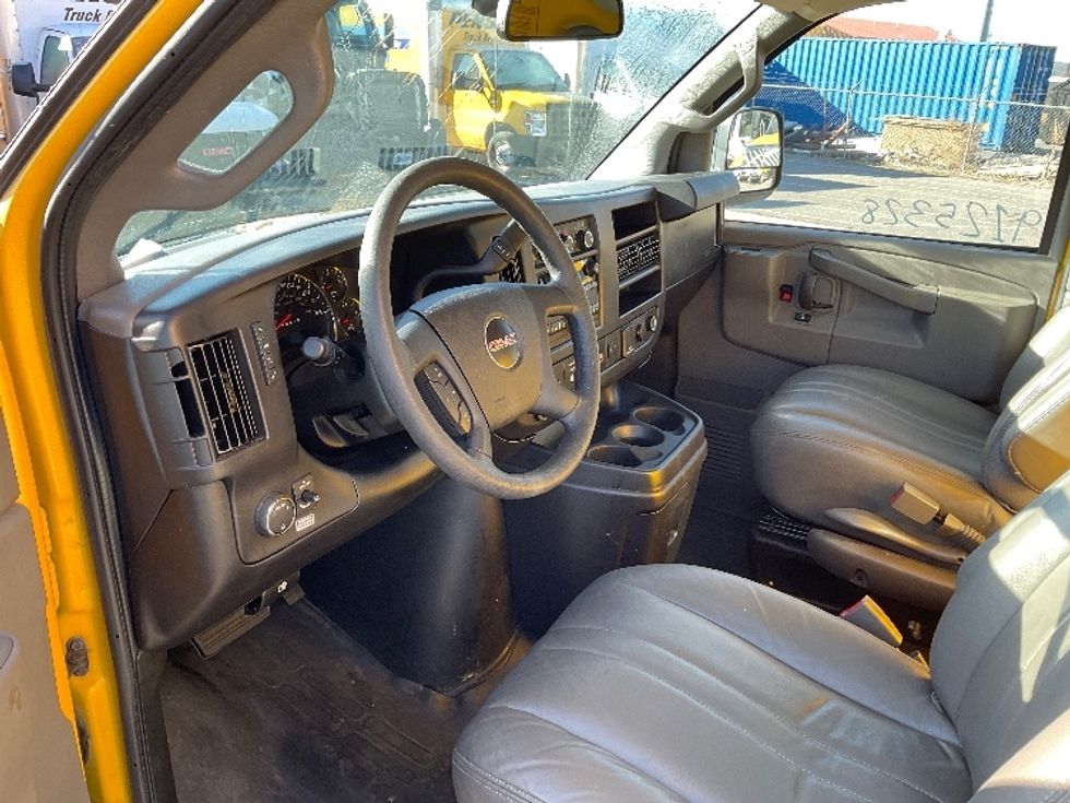 Light Duty Box Truck-Light and Medium Duty Trucks-GMC-2021-Savana G33503-West Valley City-UT-111,395\n\t\tmiles-$ 26,500 - Image 16