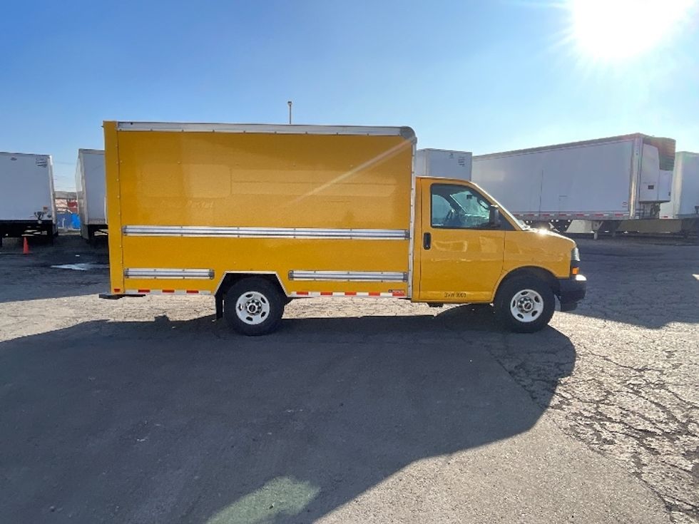 Light Duty Box Truck-Light and Medium Duty Trucks-GMC-2021-Savana G33503-West Valley City-UT-113,141\n\t\tmiles-$ 26,250 - Image 15