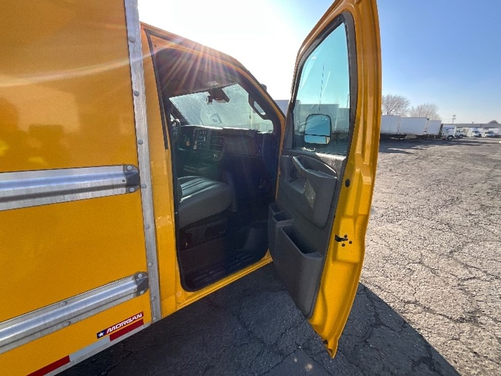 Light Duty Box Truck-Light and Medium Duty Trucks-GMC-2021-Savana G33503-West Valley City-UT-113,141\n\t\tmiles-$ 26,250 - Image 20