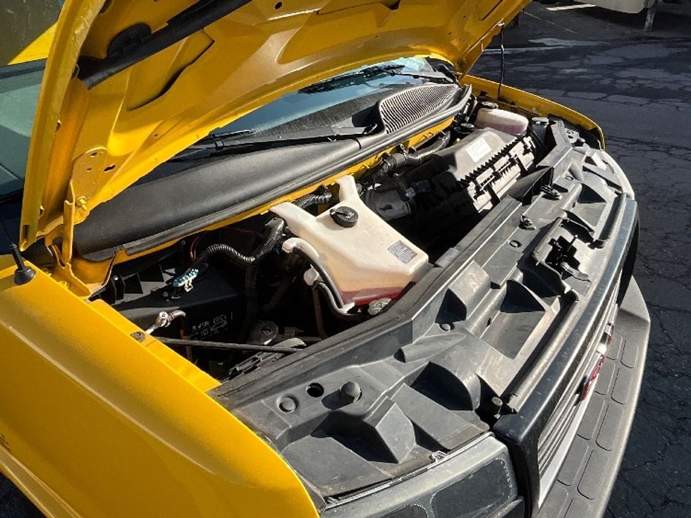 Light Duty Box Truck-Light and Medium Duty Trucks-GMC-2021-Savana G33503-West Valley City-UT-113,141\n\t\tmiles-$ 26,250 - Image 23