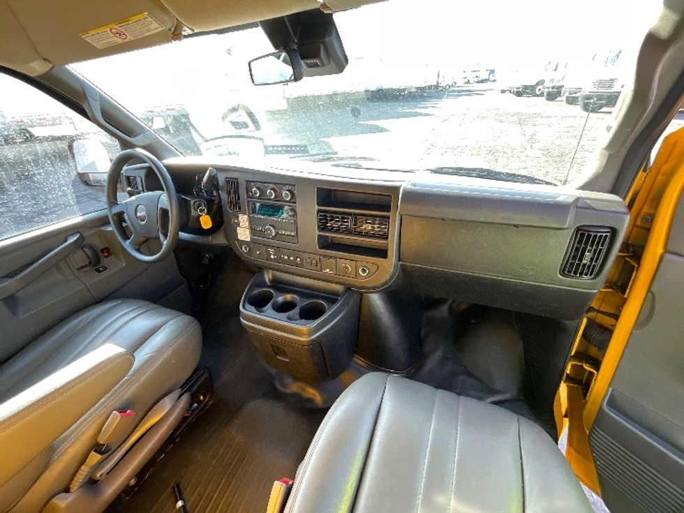 Light Duty Box Truck-Light and Medium Duty Trucks-GMC-2021-Savana G33503-West Valley City-UT-113,141\n\t\tmiles-$ 26,250 - Image 21