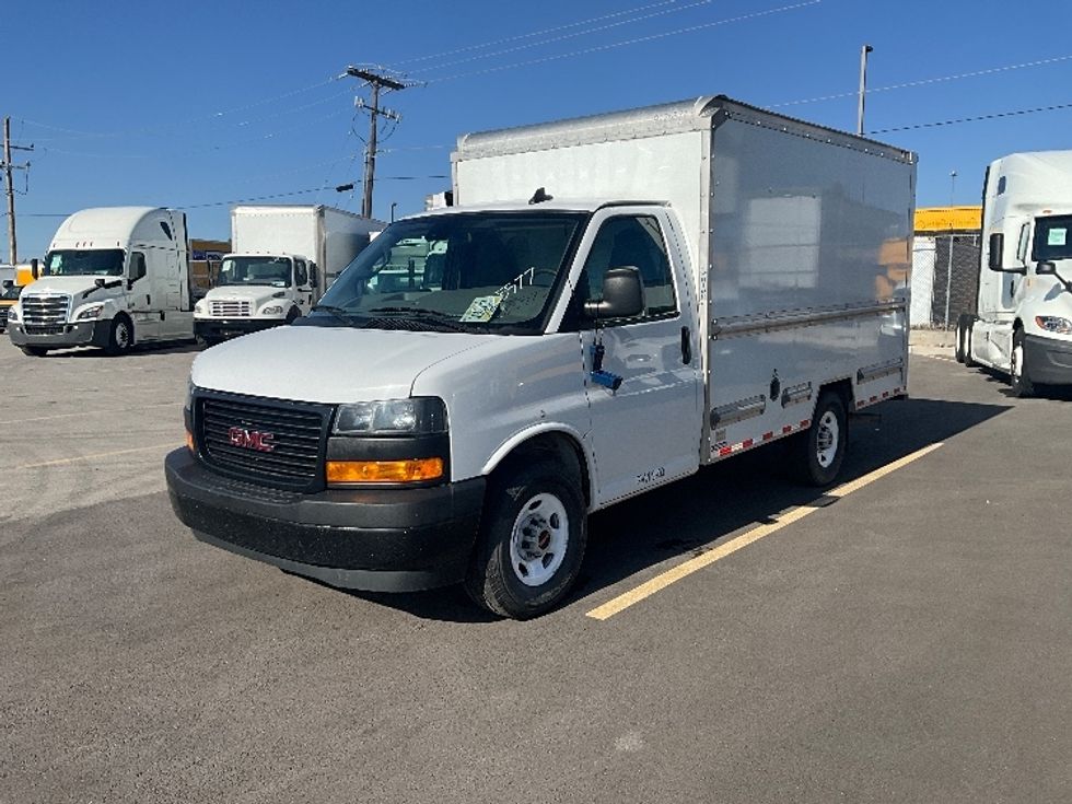 Light Duty Box Truck-Light and Medium Duty Trucks-GMC-2021-Savana G33503-West Valley City-UT-122,075\n\t\tmiles-$ 27,750 - Image 3