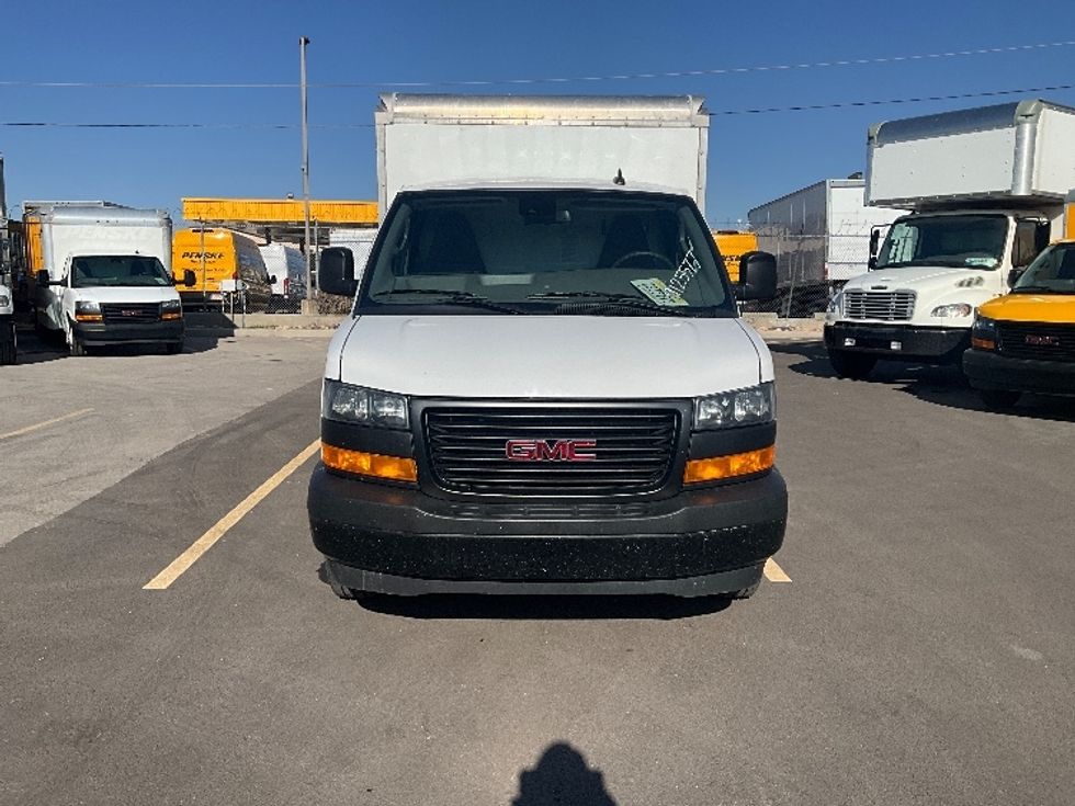 Light Duty Box Truck-Light and Medium Duty Trucks-GMC-2021-Savana G33503-West Valley City-UT-122,075\n\t\tmiles-$ 27,750 - Image 2