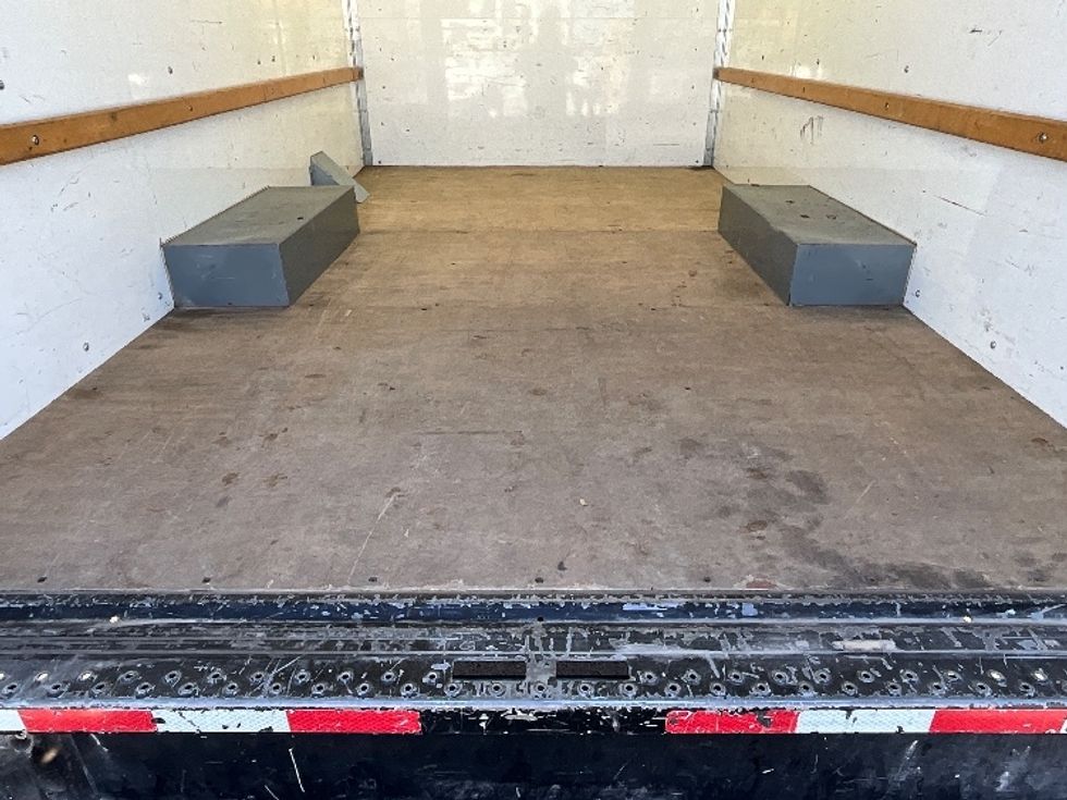 Light Duty Box Truck-Light and Medium Duty Trucks-GMC-2021-Savana G33503-West Valley City-UT-122,075\n\t\tmiles-$ 27,750 - Image 9