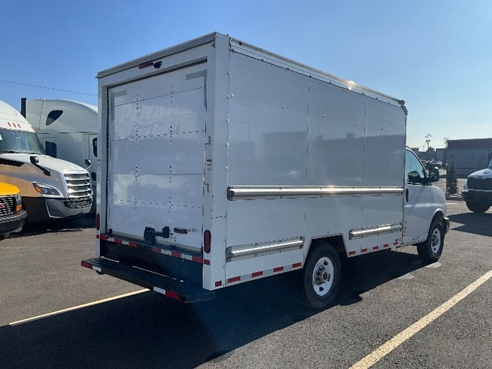 Light Duty Box Truck-Light and Medium Duty Trucks-GMC-2021-Savana G33503-West Valley City-UT-122,075\n\t\tmiles-$ 27,750 - Image 12