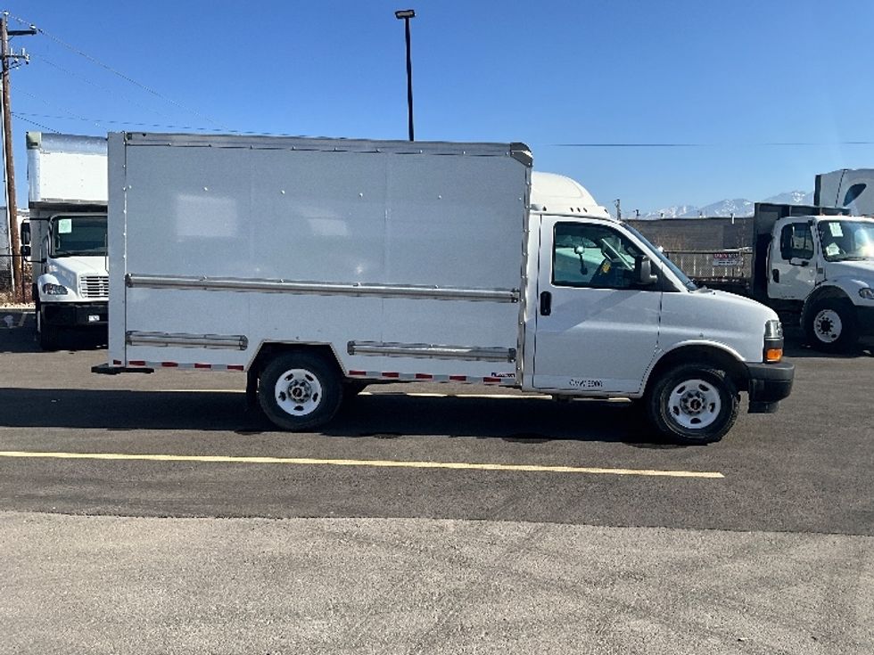 Light Duty Box Truck-Light and Medium Duty Trucks-GMC-2021-Savana G33503-West Valley City-UT-122,075\n\t\tmiles-$ 27,750 - Image 14